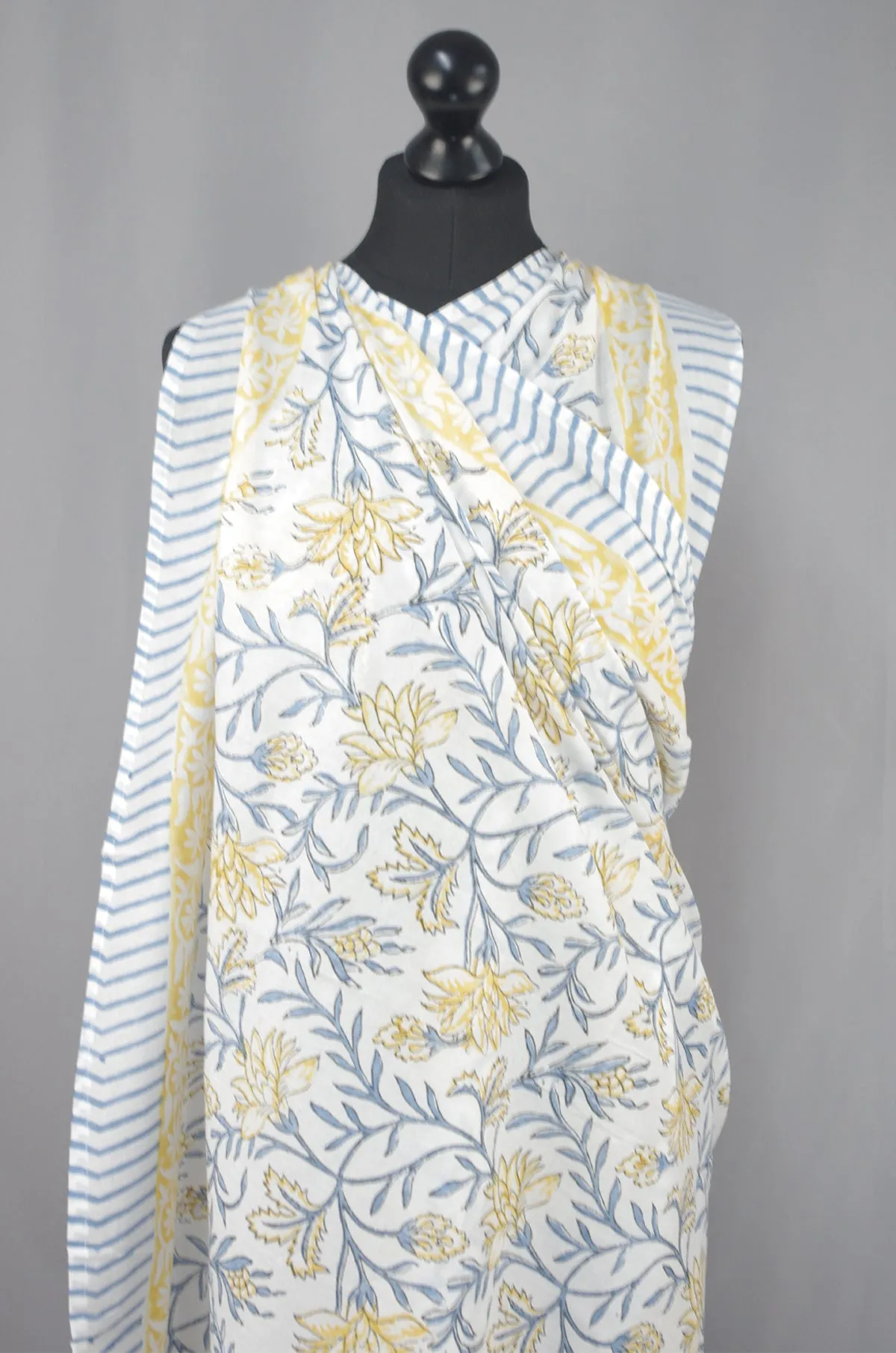 Beach Coverup Sarong Pareo - English Garden