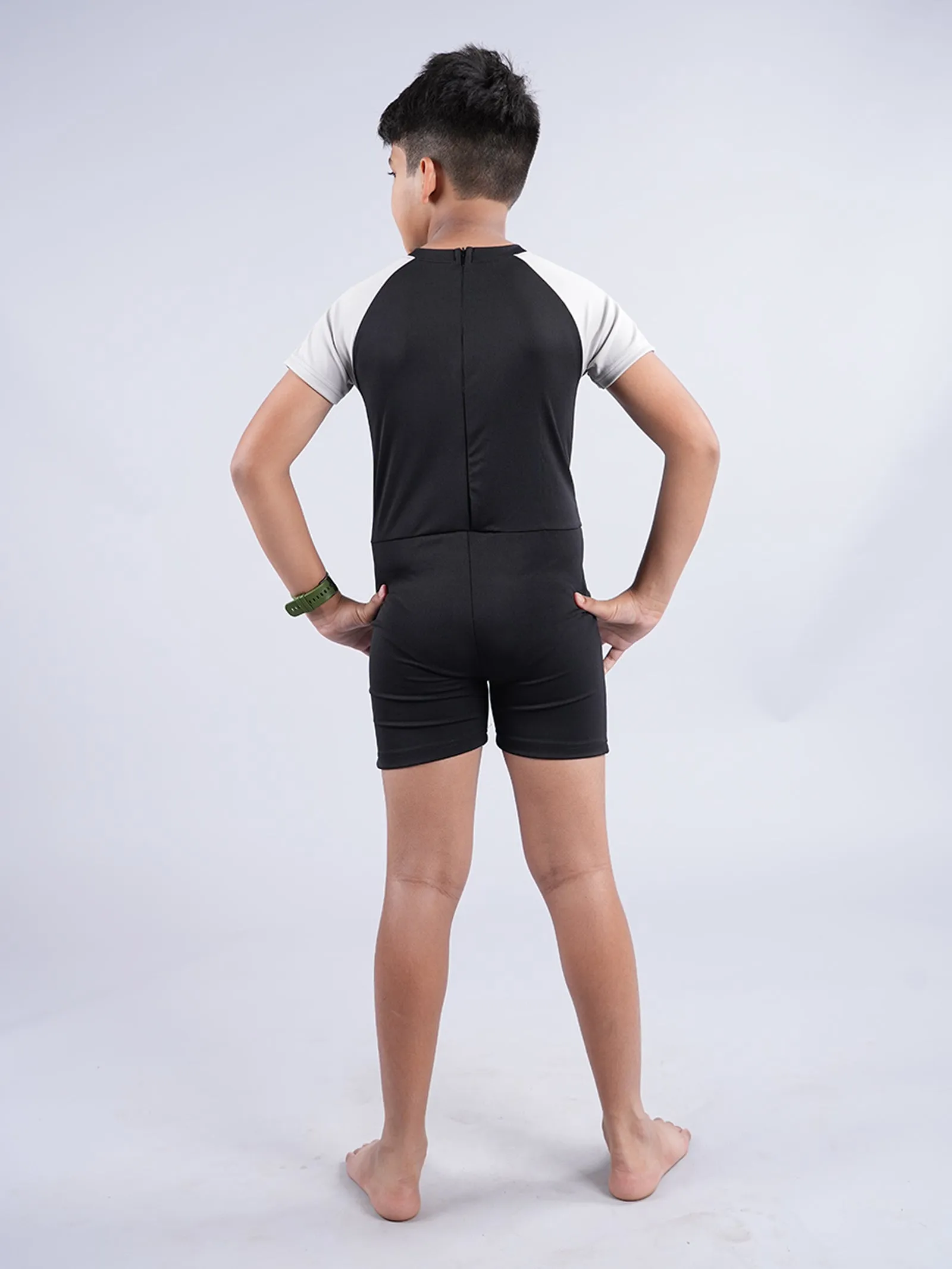 Boys & Girls Half Sleeve Mid Thigh Length Swim Suit