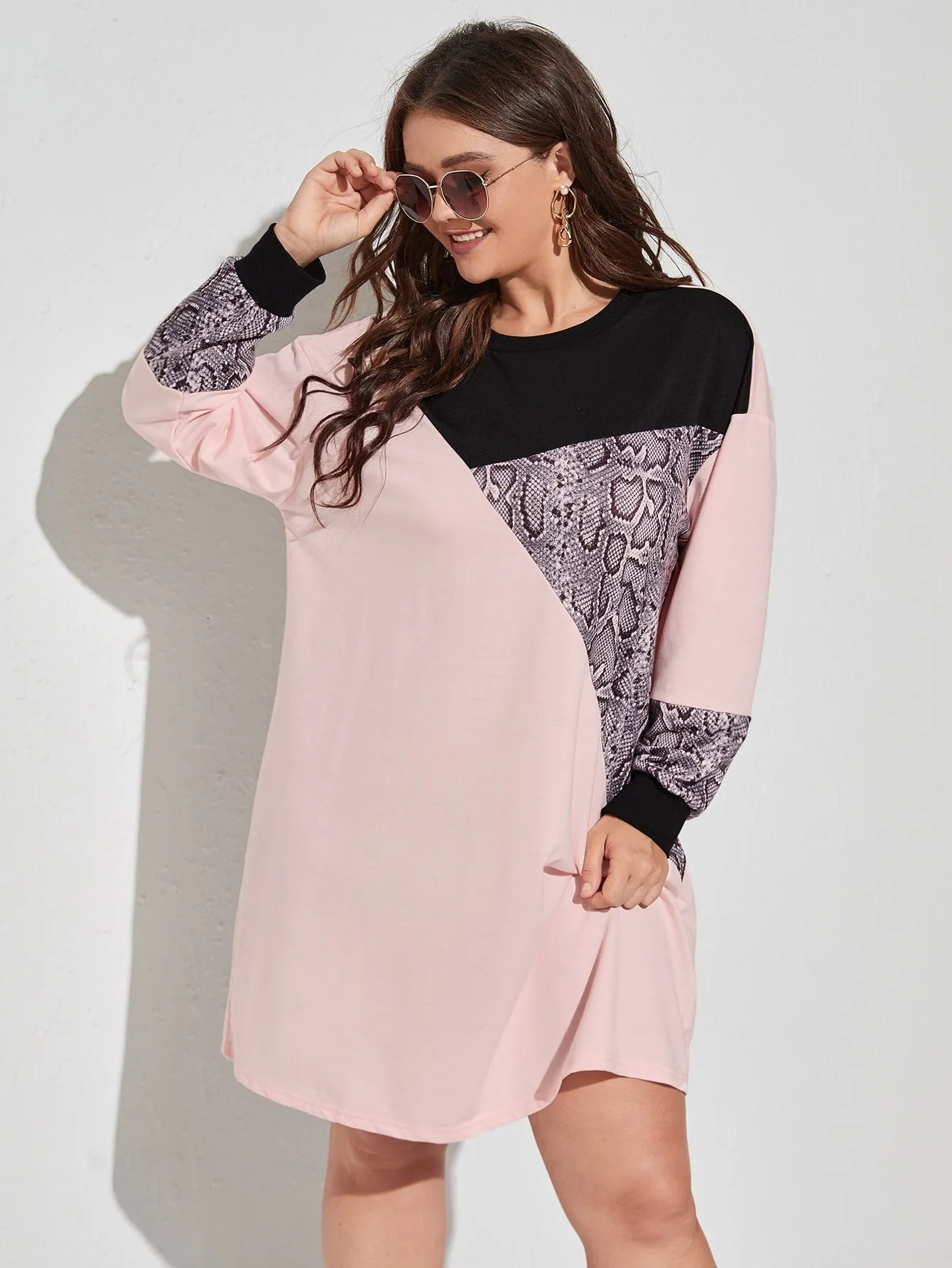 Casual Snakeskin Print Long Sleeve Round Neck Straight Short Plus Size Dress