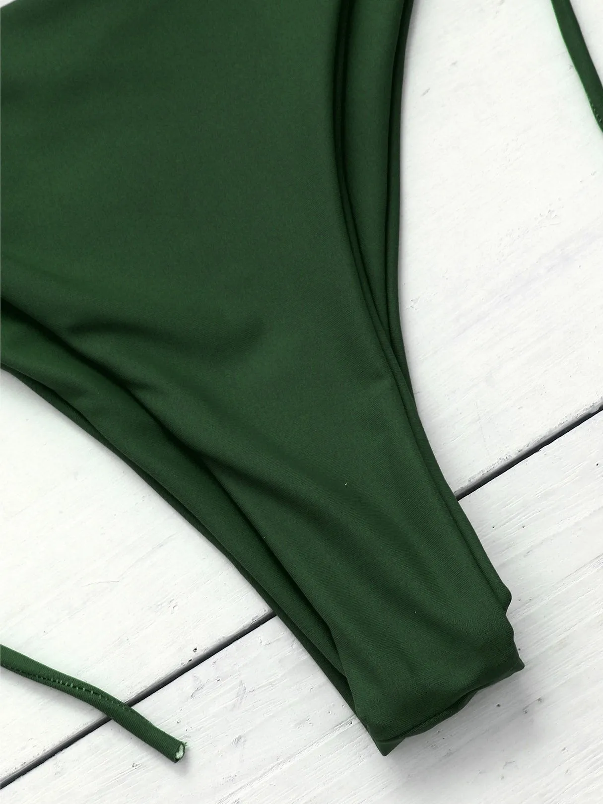 Custom Scoop Neck Plain Cut Out Tie-Up Sleeveless Bikini Set