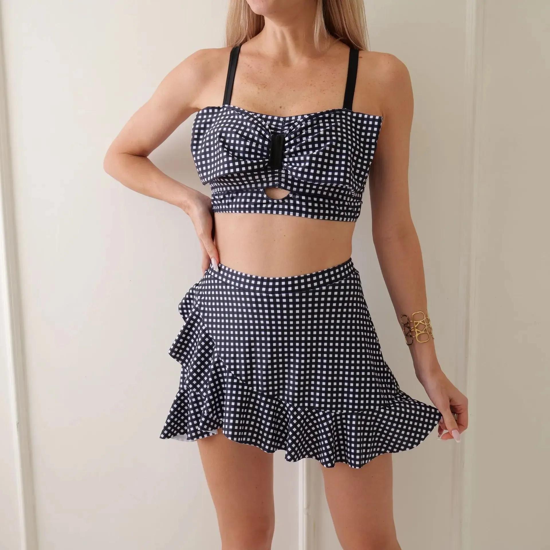 Girlary European And American Fresh Split Body Swimsuit, Women's Sexy Half Skirt Plaid Suspender Strapless Tight Fitting Bikini Swimsuit