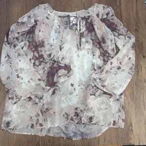 Jessica Simpson Maternity Size Medium Blouse