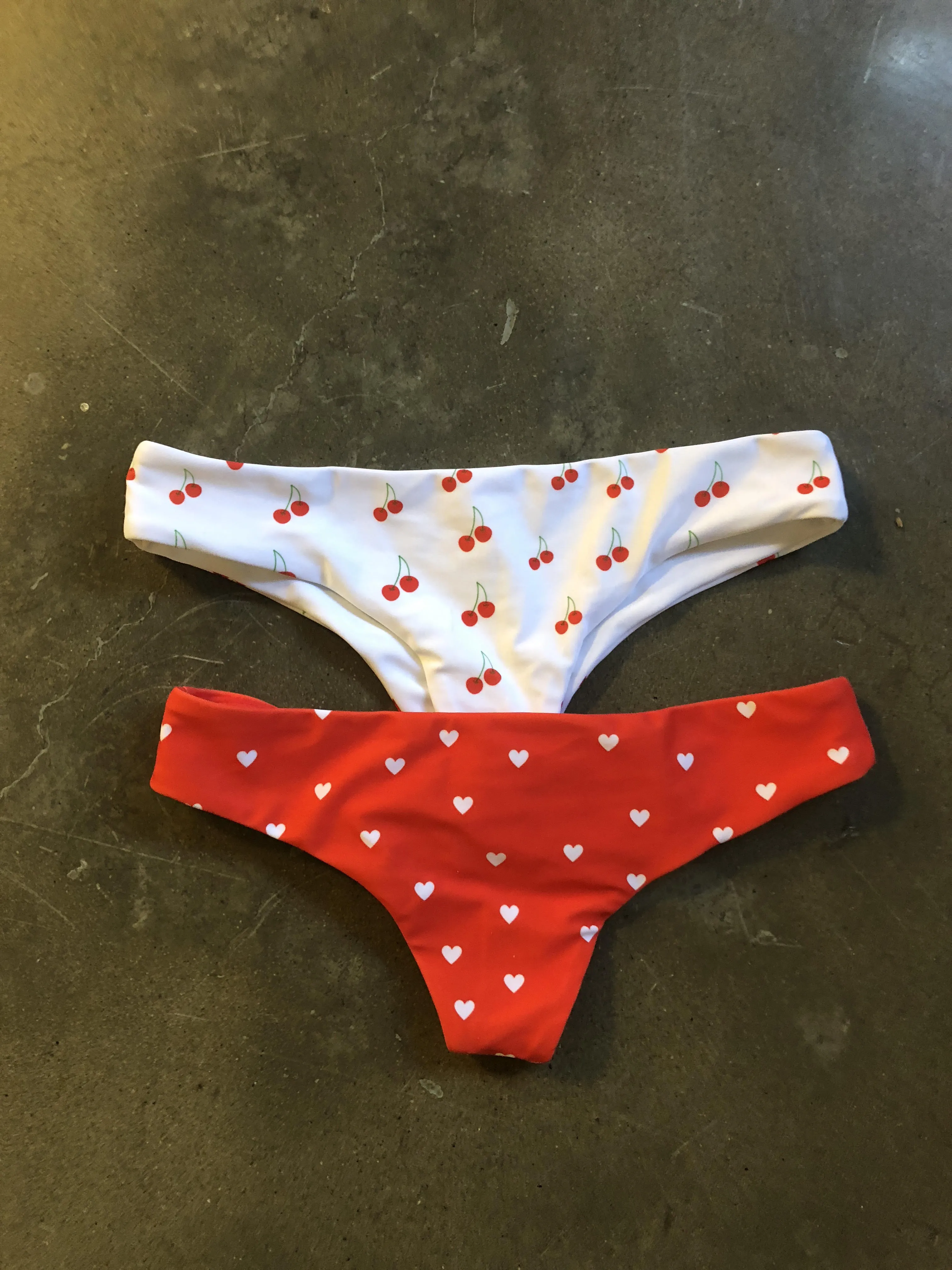 Love Heart Cheeky Bikini Bottoms in Red, Size Large