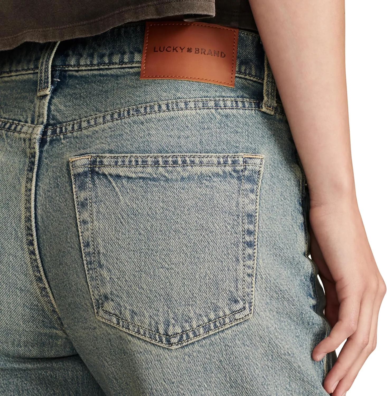 Lucky Brand Women's Mid Rise Boyfriend Jean
