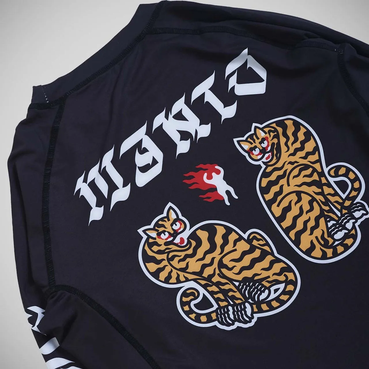 Manto Tigers Long Sleeve Rash Guard Black