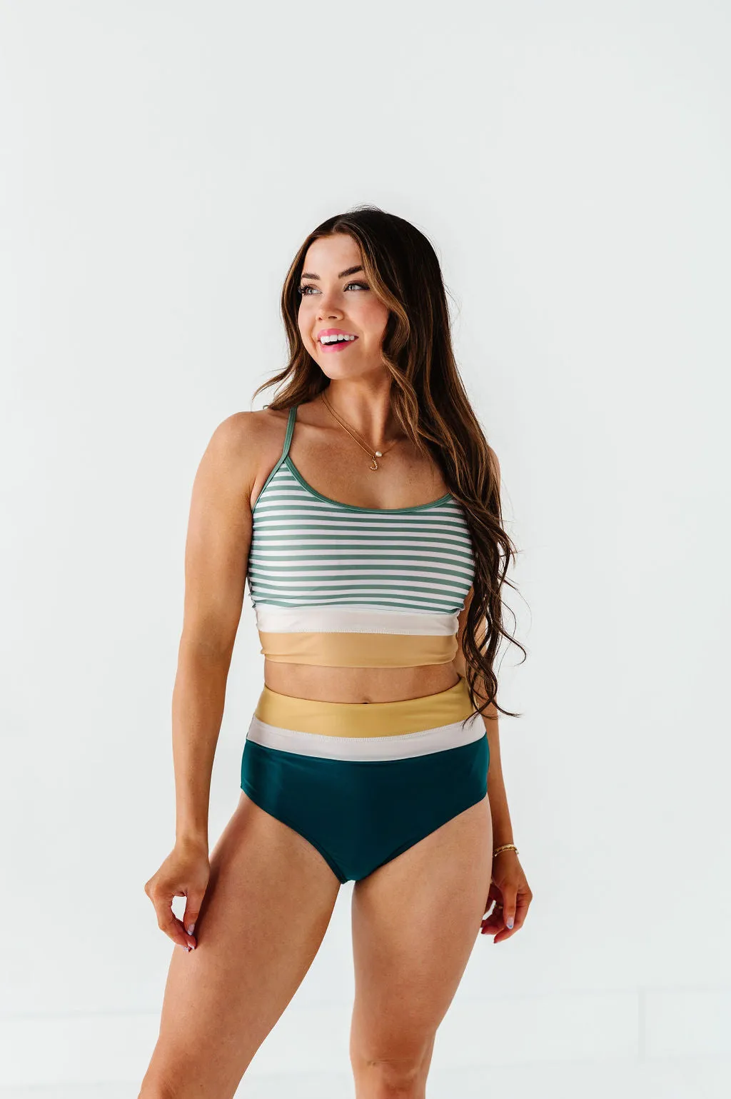 Maven Mid Rise Bottoms in Laguna