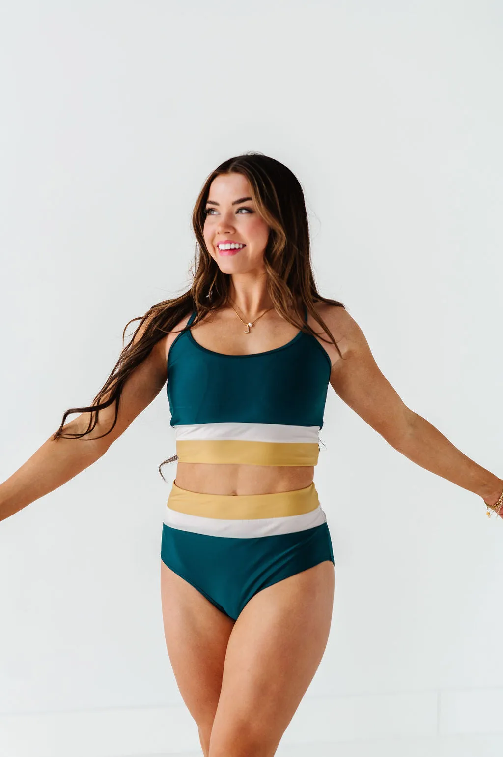 Maven Mid Rise Bottoms in Laguna
