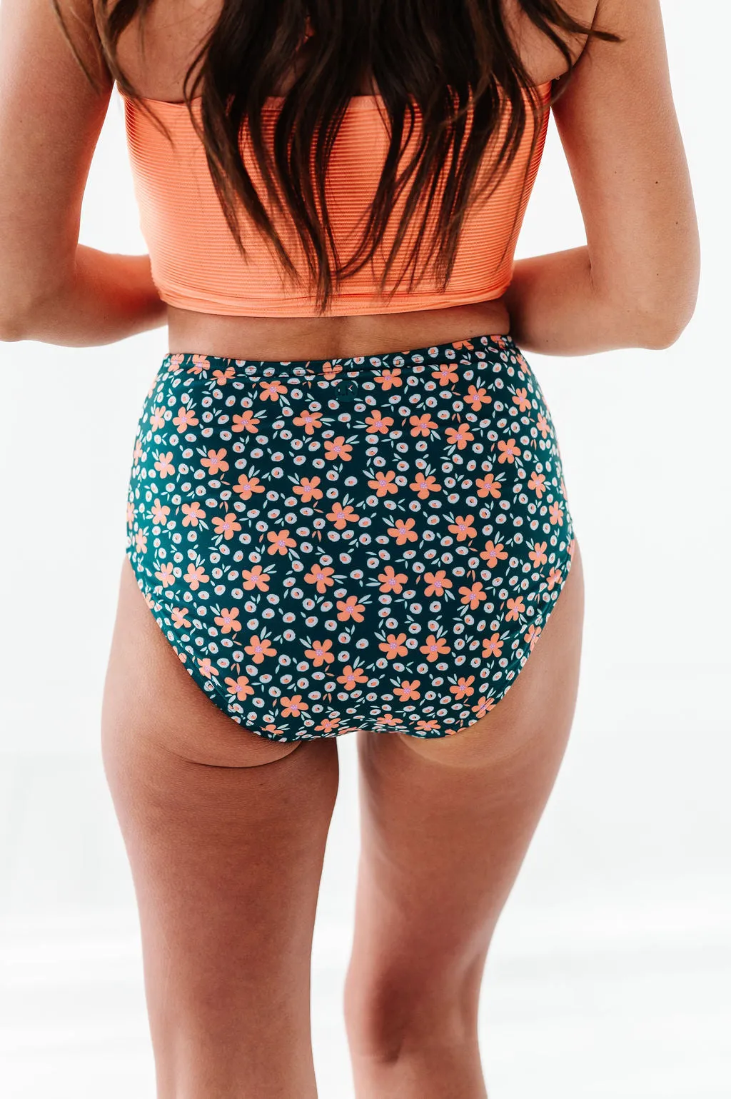 Mid Rise Bottoms in Midnight Daisy