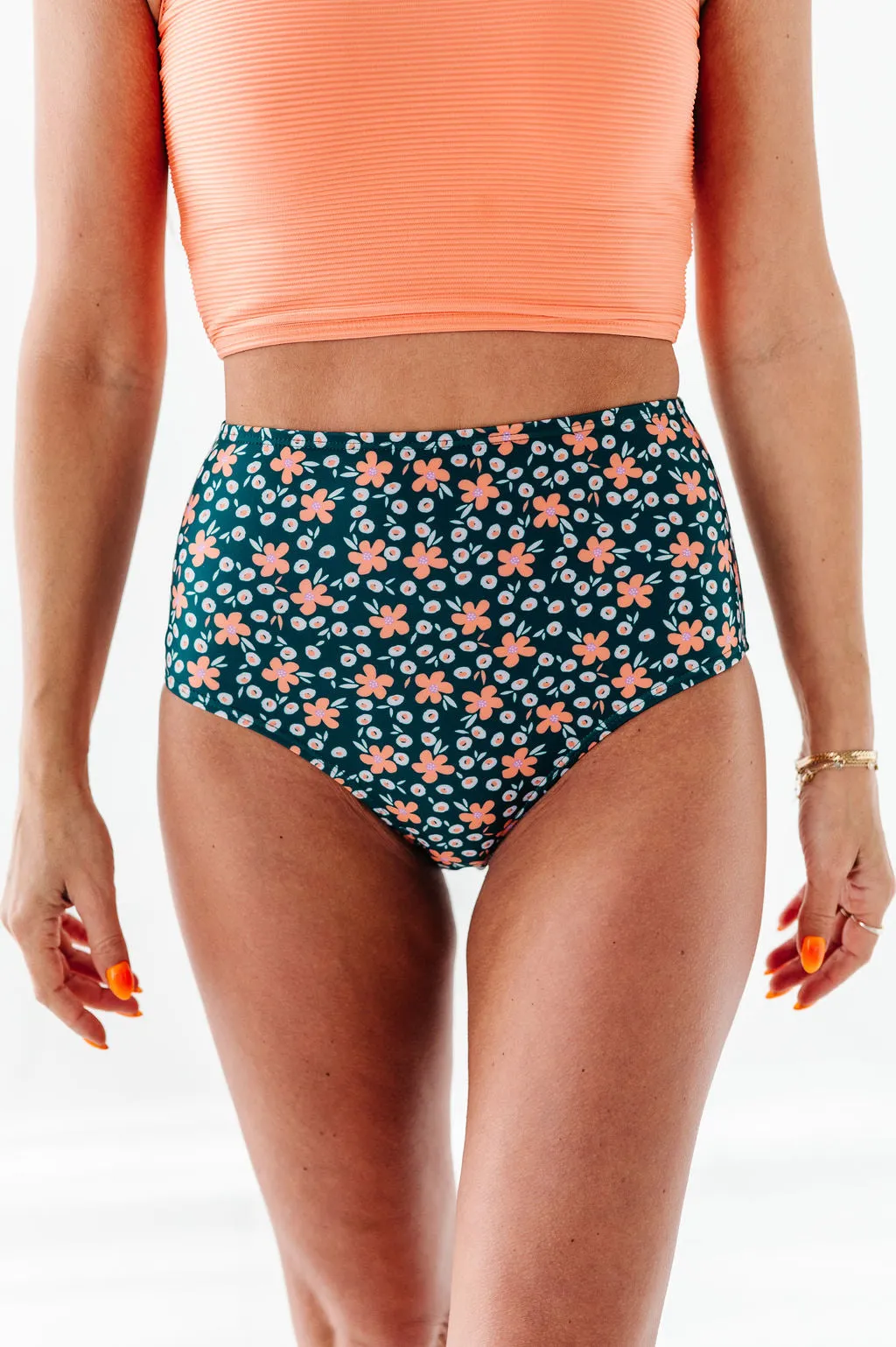 Mid Rise Bottoms in Midnight Daisy