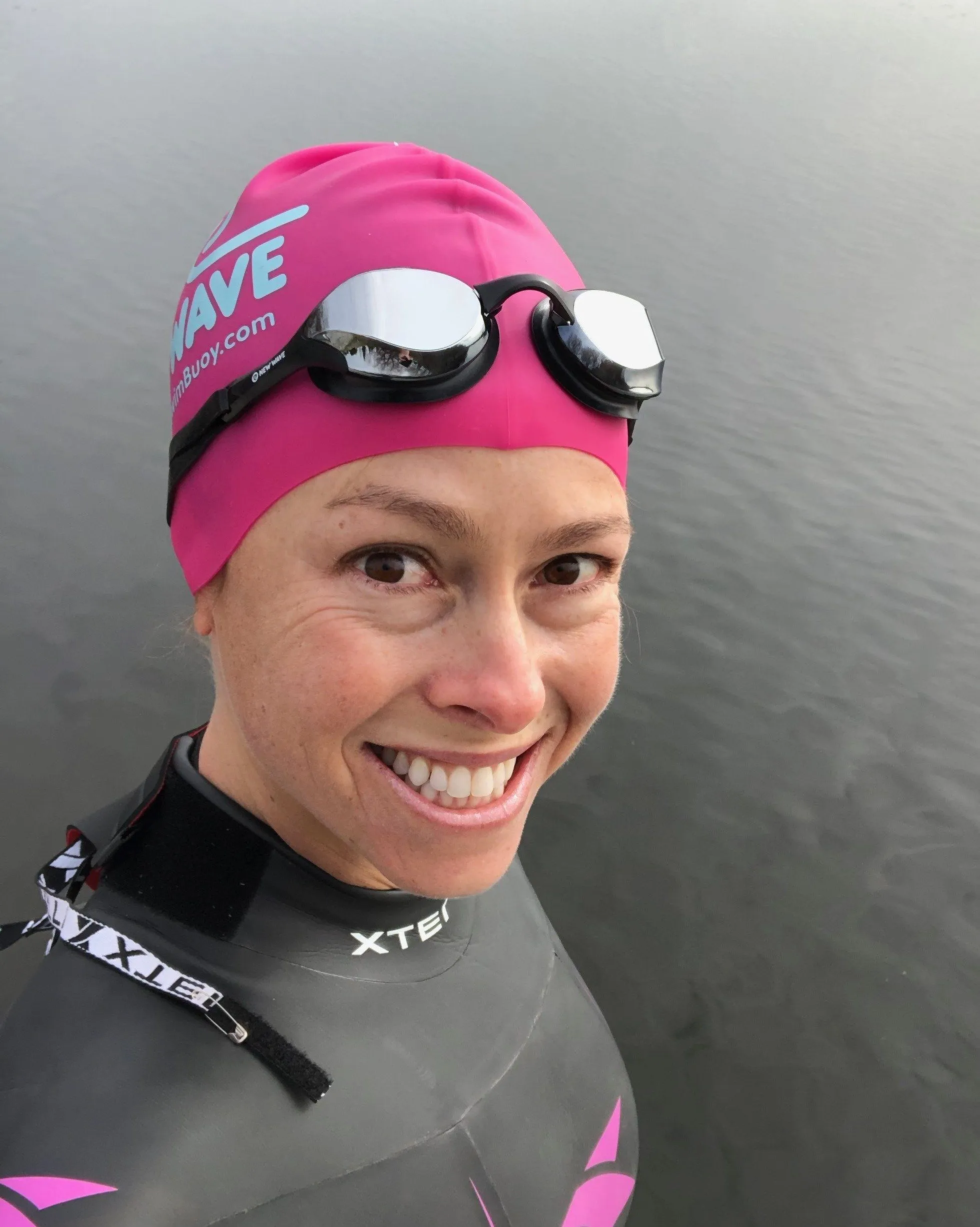 New Wave Swim Goggles - Fusion 2.0 (Silver Rush = Mirror Lens in Black Frames)