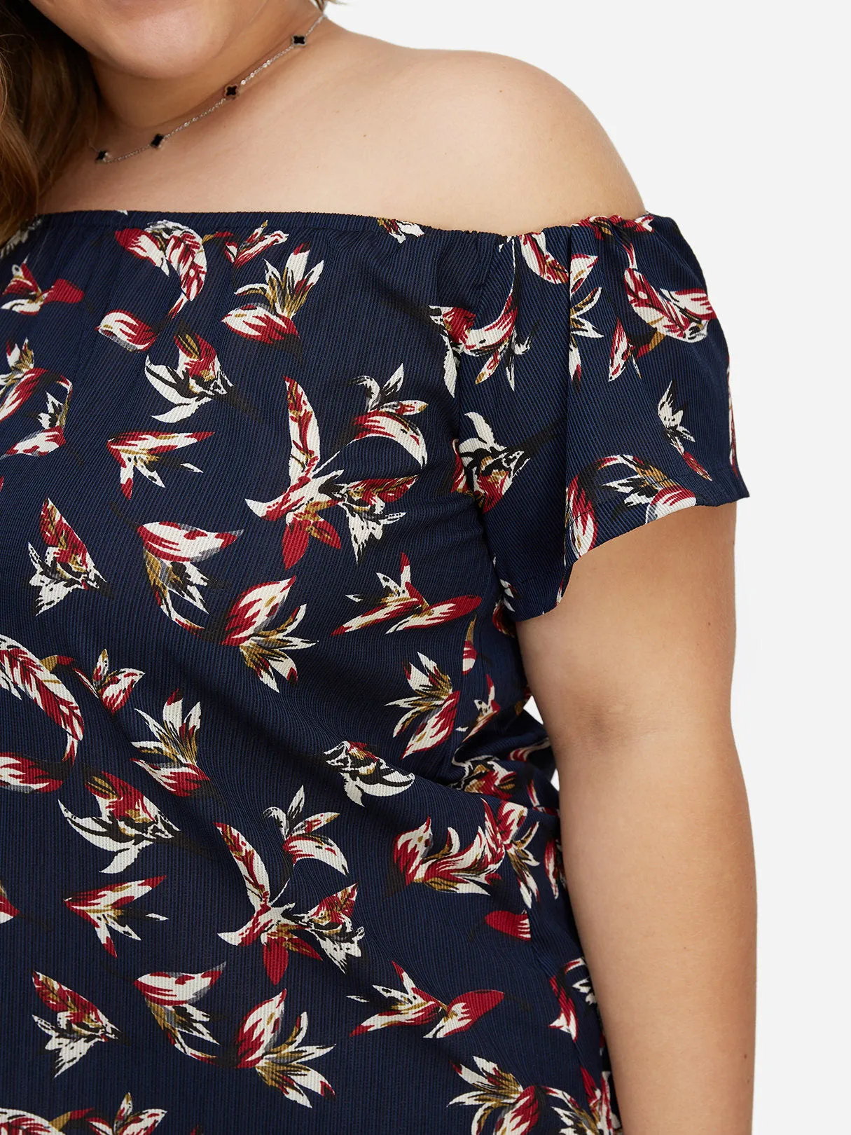 OEM ODM Off The Shoulder Floral Print Calico Short Sleeve Curved Hem Dark Blue Plus Size Dresses