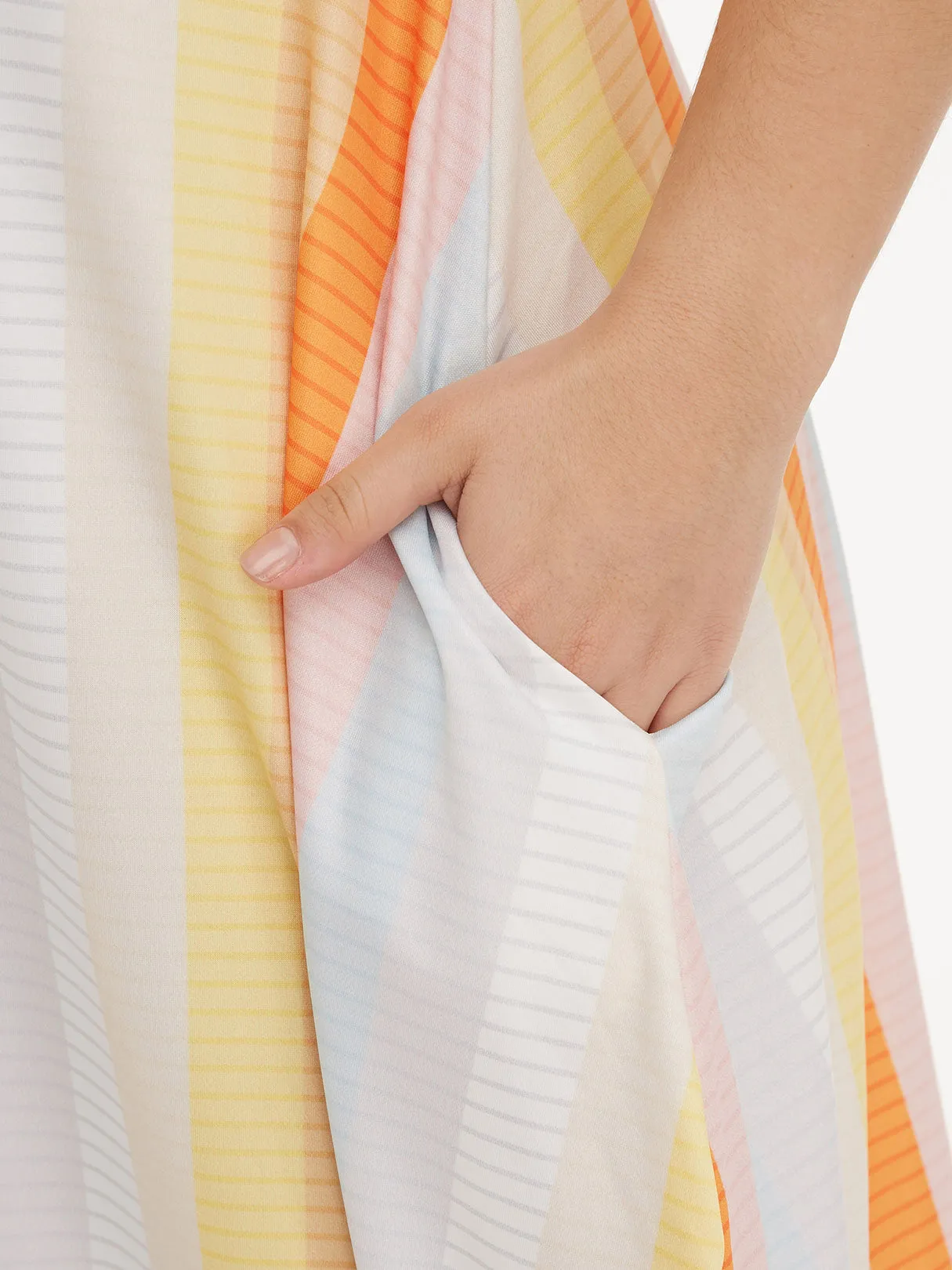 OEM ODM V-Neck Stripe Fantasy Colour Spaghetti Strap Sleeveless Plus Size Dresses