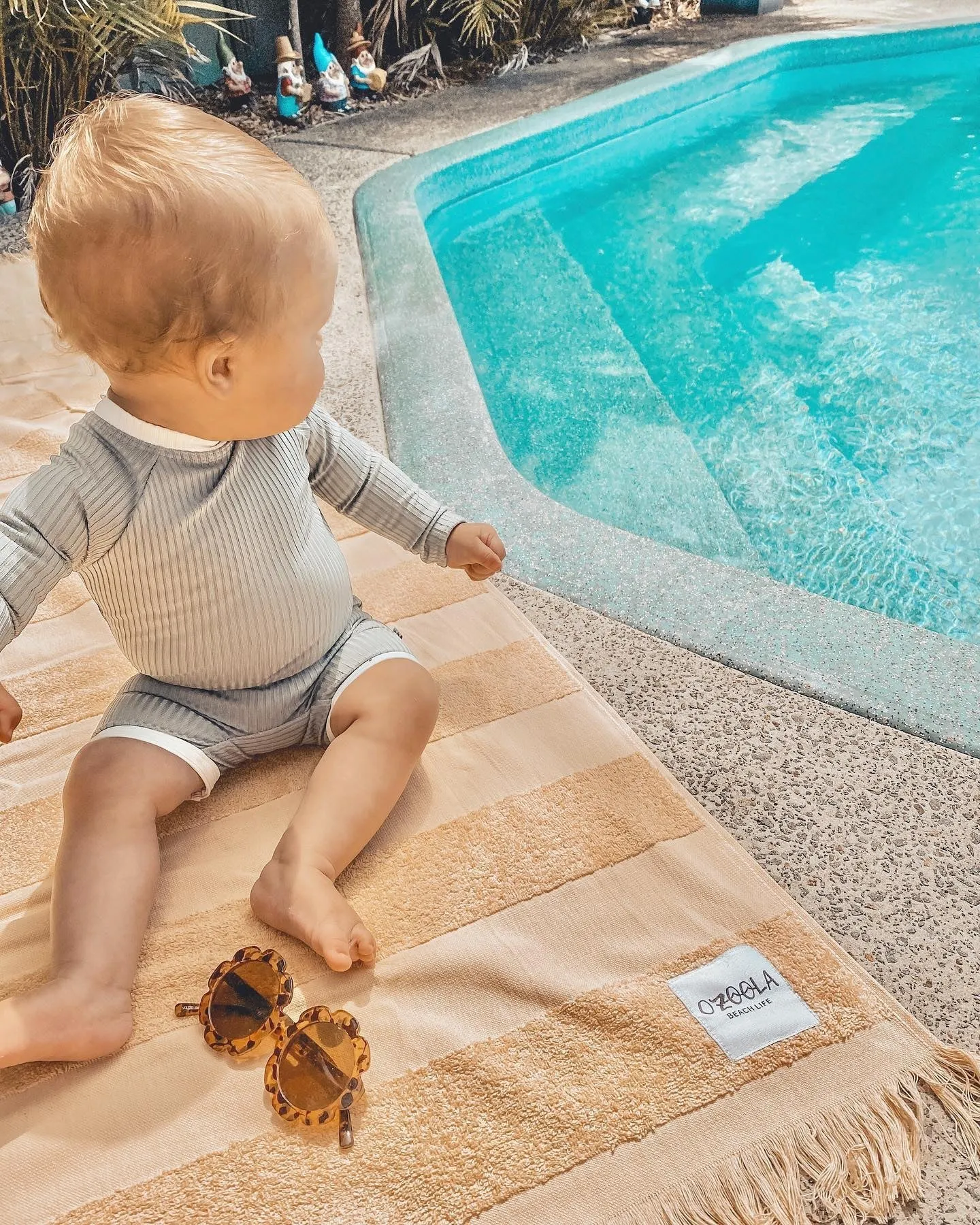 Pool To Beach Towel- Sunday