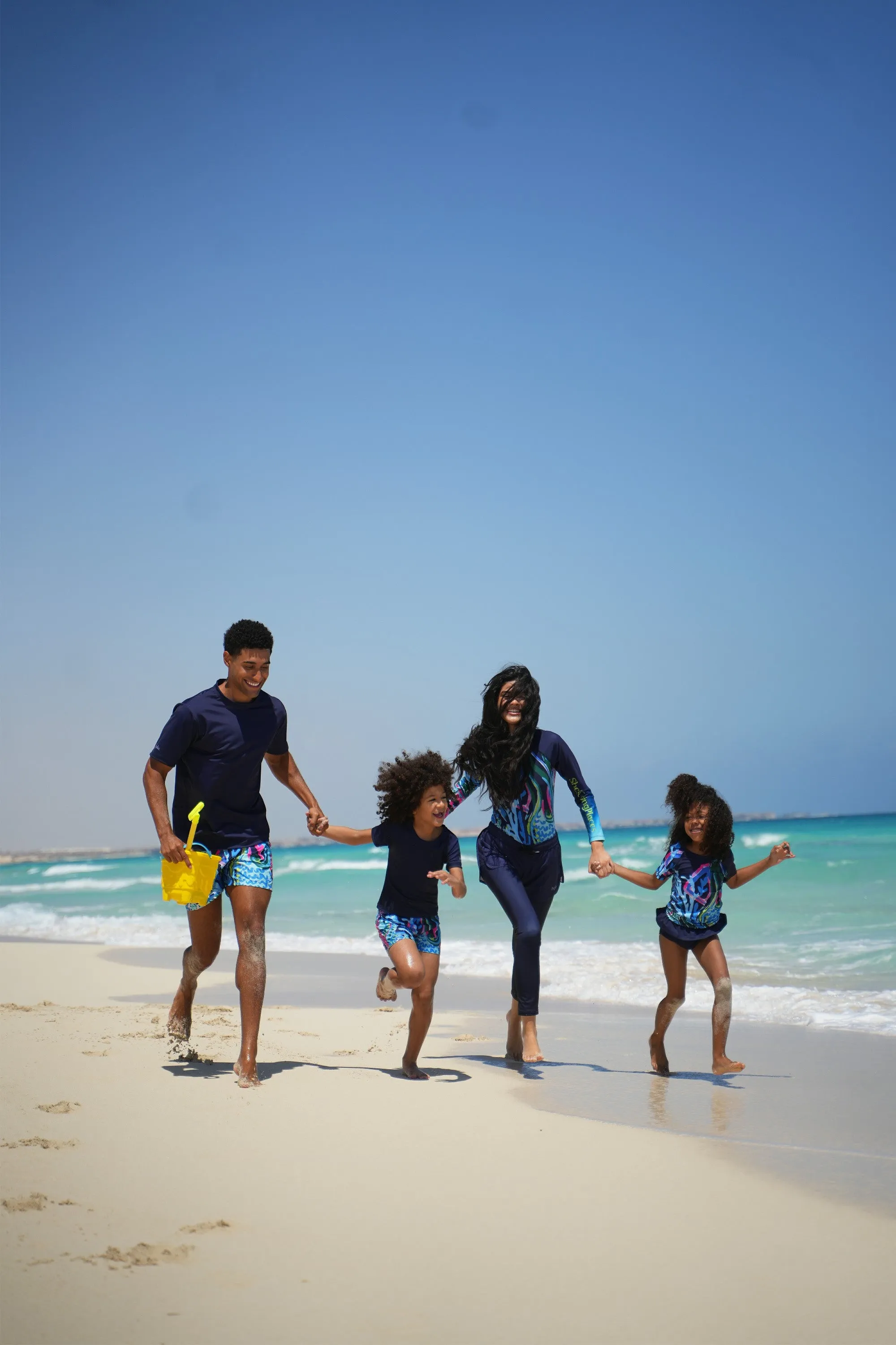 Sea World Girl's Rashguard Set