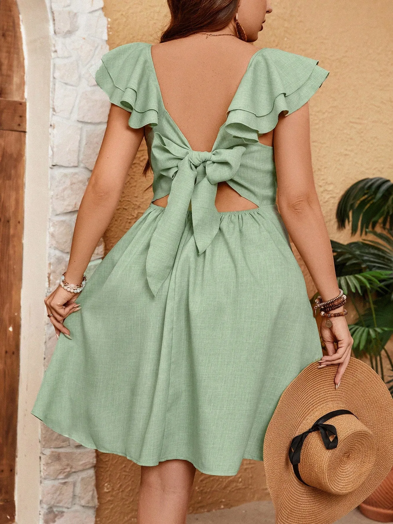 SHEIN VCAY Plus Size Vacation Casual Sweet & Gentle Cap Sleeve Tie Back A-Line Dress With Waist Tuck And Open Back