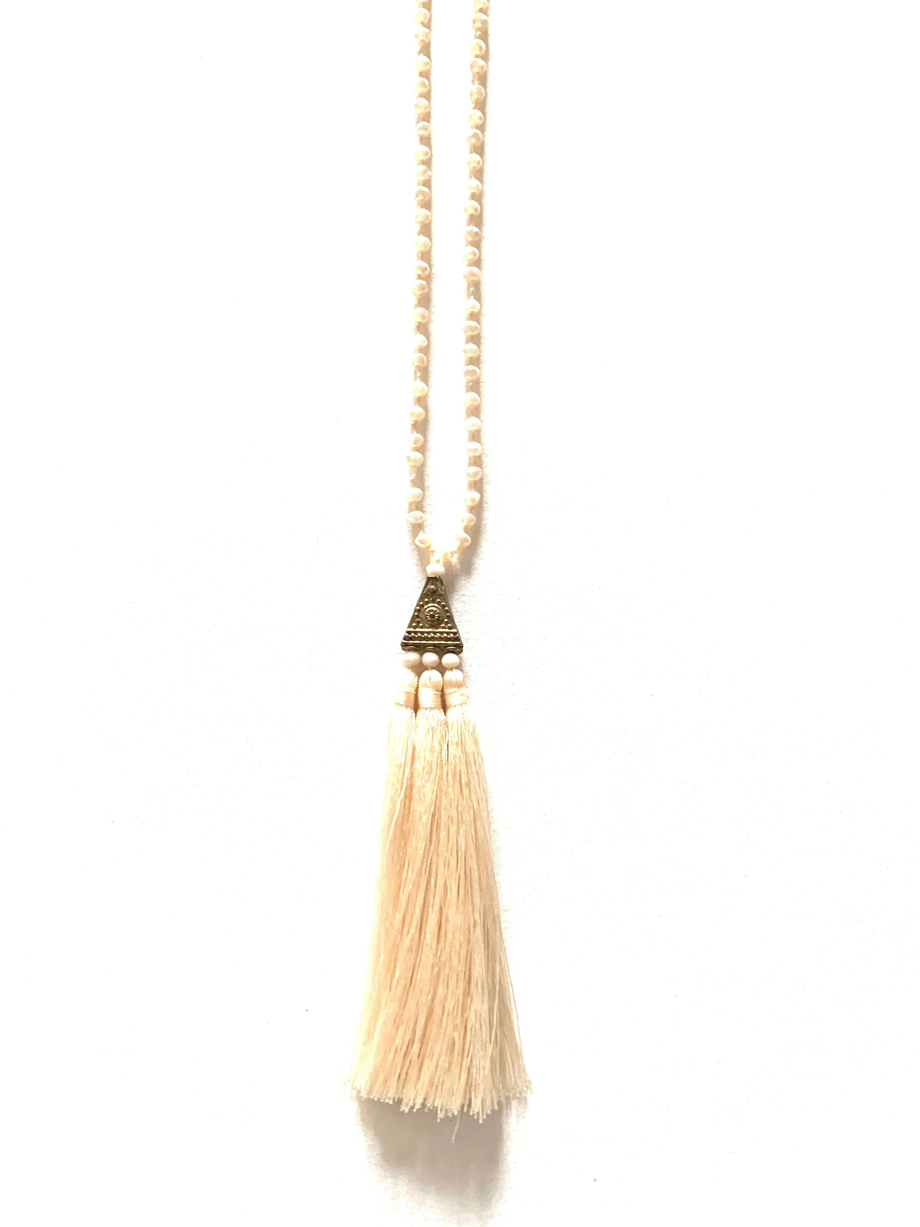 Sparkly nude beaded necklace with tassel