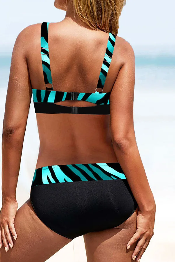 Striped On-trend Front Wrap Bikini