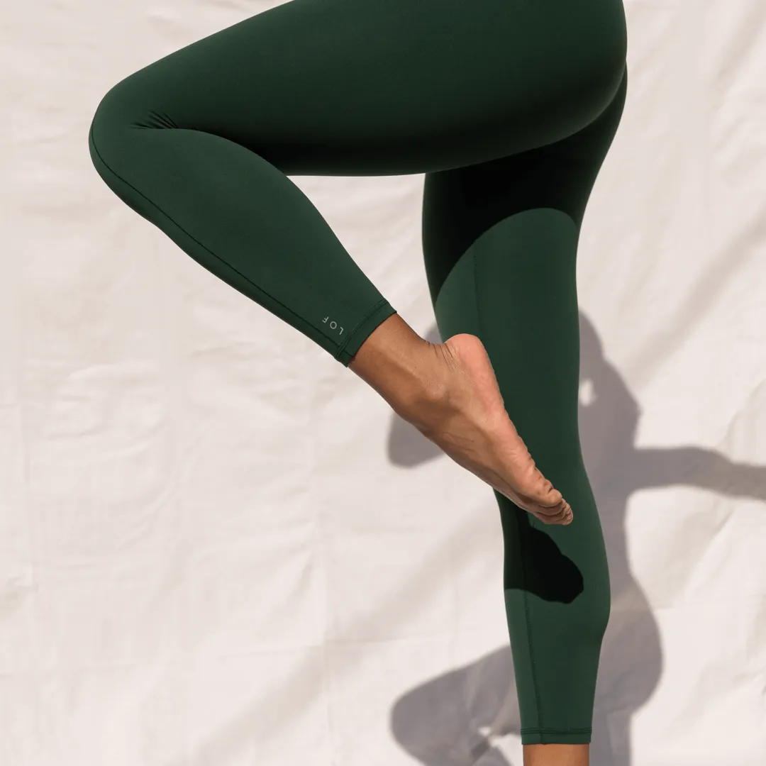 Super Moves Tight - Palm