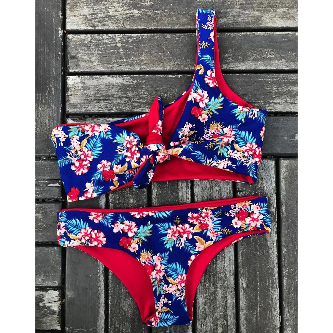 Tiny shredded print bikini sexy back strapping European style split swimsuit girl swimwear