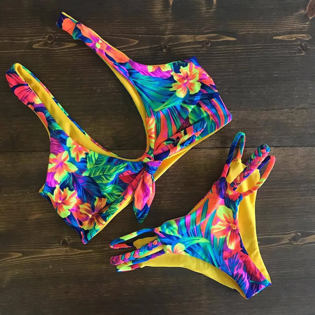 Tiny shredded print bikini sexy back strapping European style split swimsuit girl swimwear