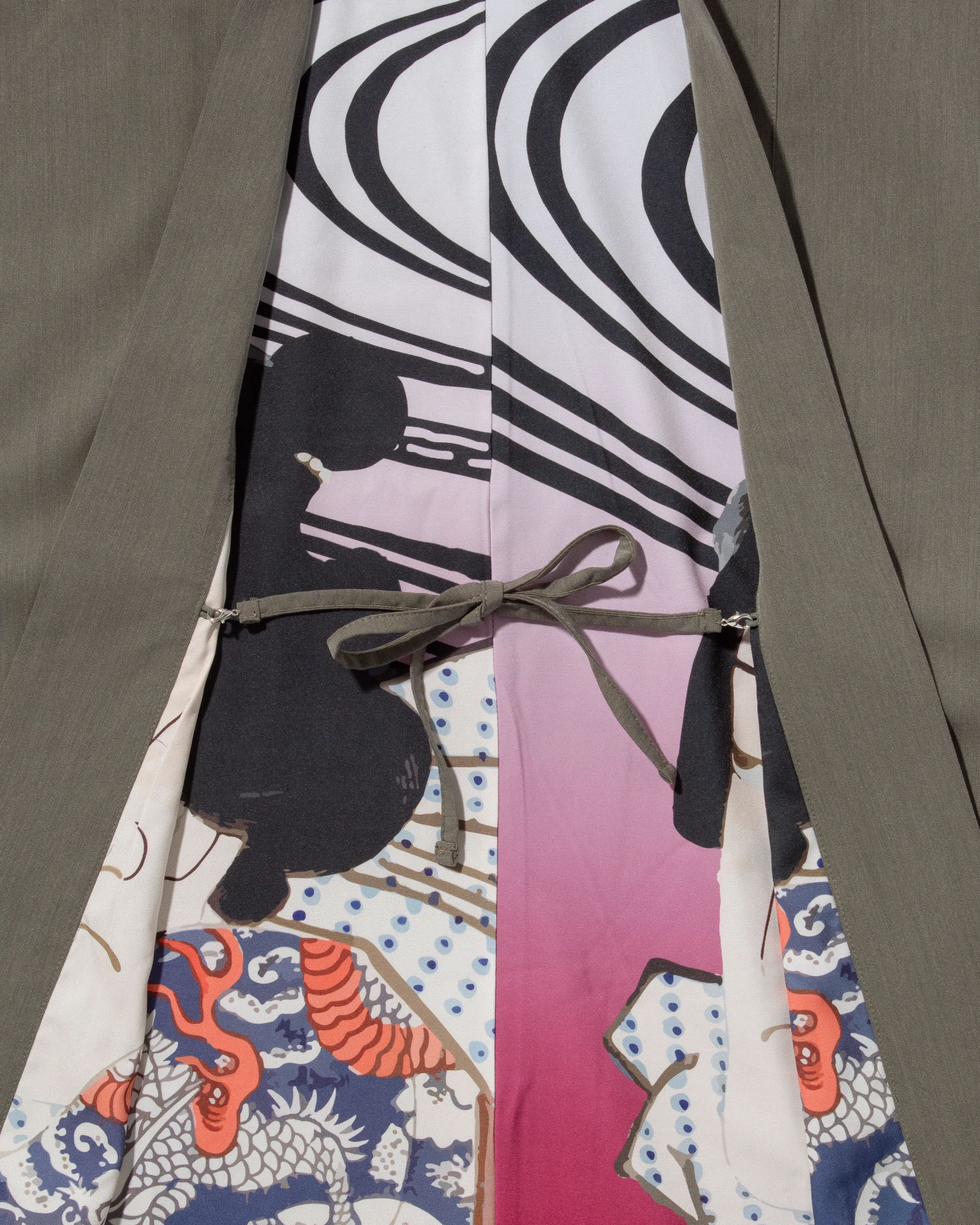 Wa-Modern Haori Robe, Grey Geisha and Ryu