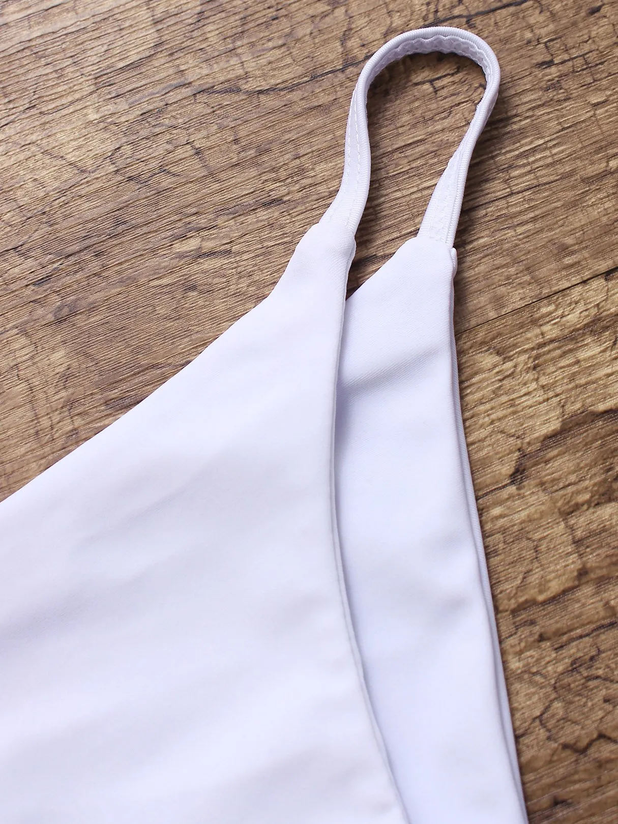Wholesale Basic Triangle V-Neck Sleeveless Bikini Set Swimwear