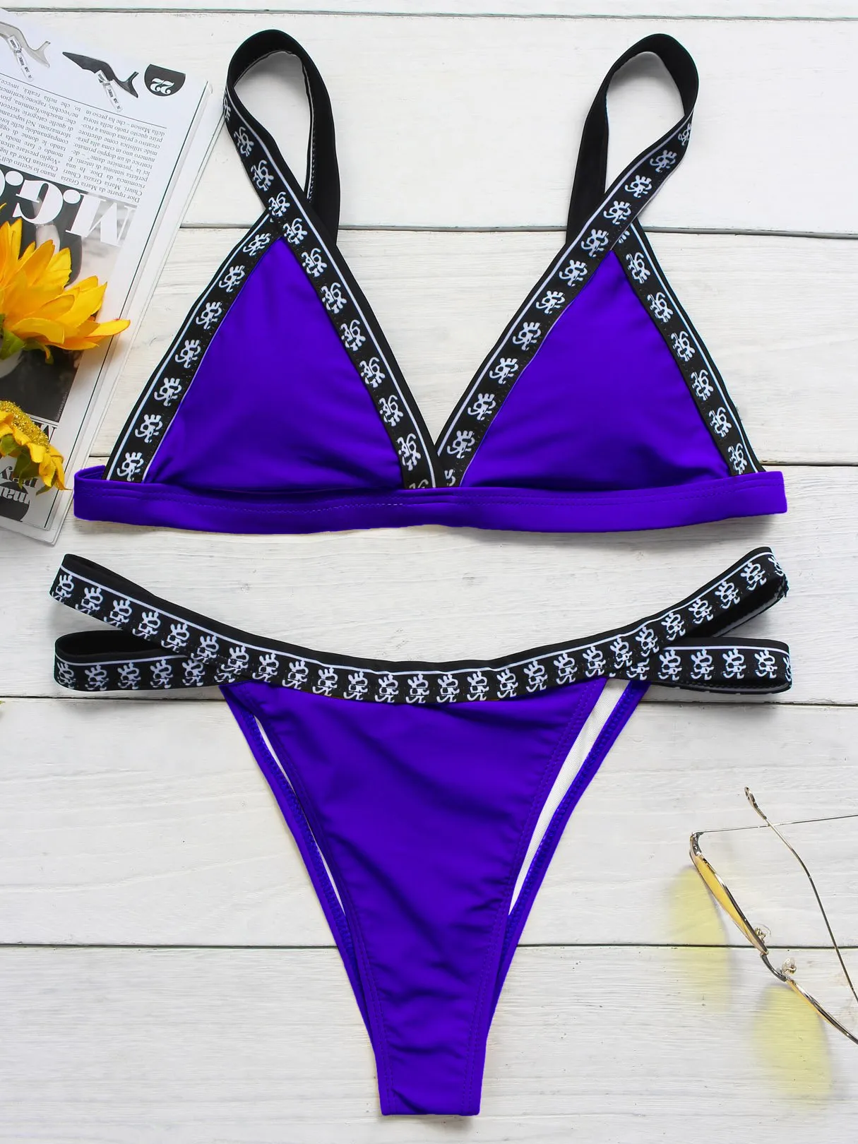 Wholesale Blue V-Neck Sleeveless Plain Cut Out Two Piece Bikini