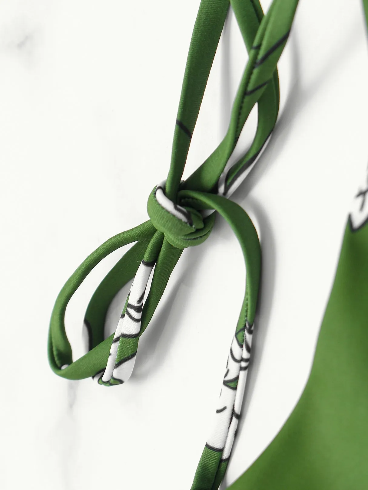 Wholesale Green Halter Scoop Neck Sleeveless Floral Print Tie-Up High Waist 2 Piece Bikinis
