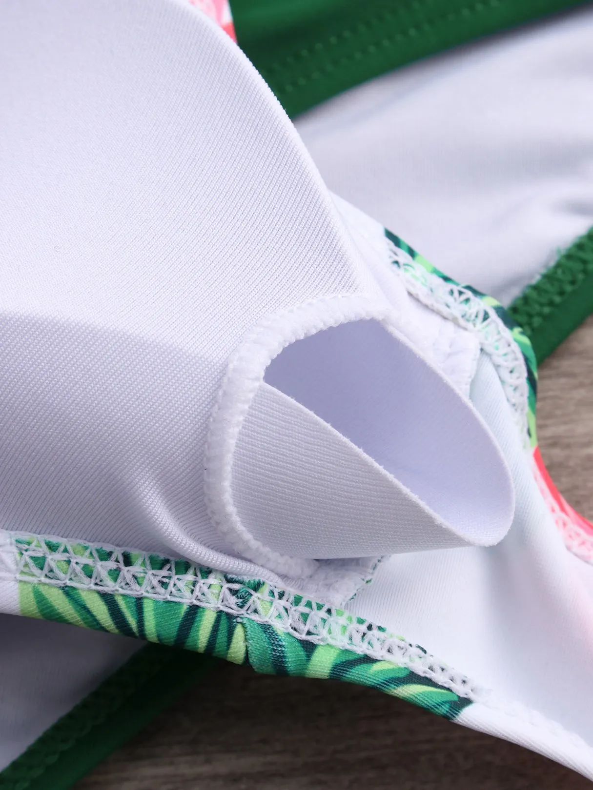 Wholesale Green V-Neck Sleeveless Floral Print Crossed Front Backless Cut Out Tie-Up Bikinis