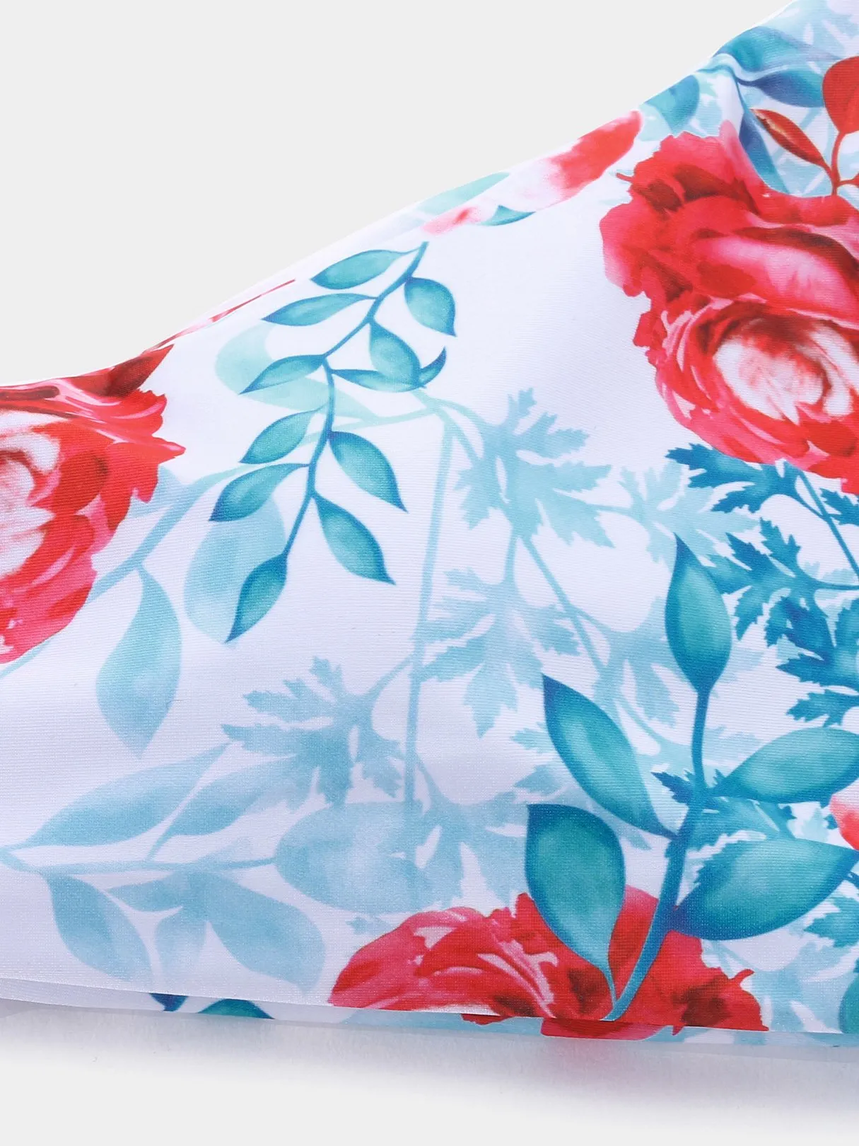 Wholesale Halter Sleeveless Floral Print Backless Wireless Bikinis