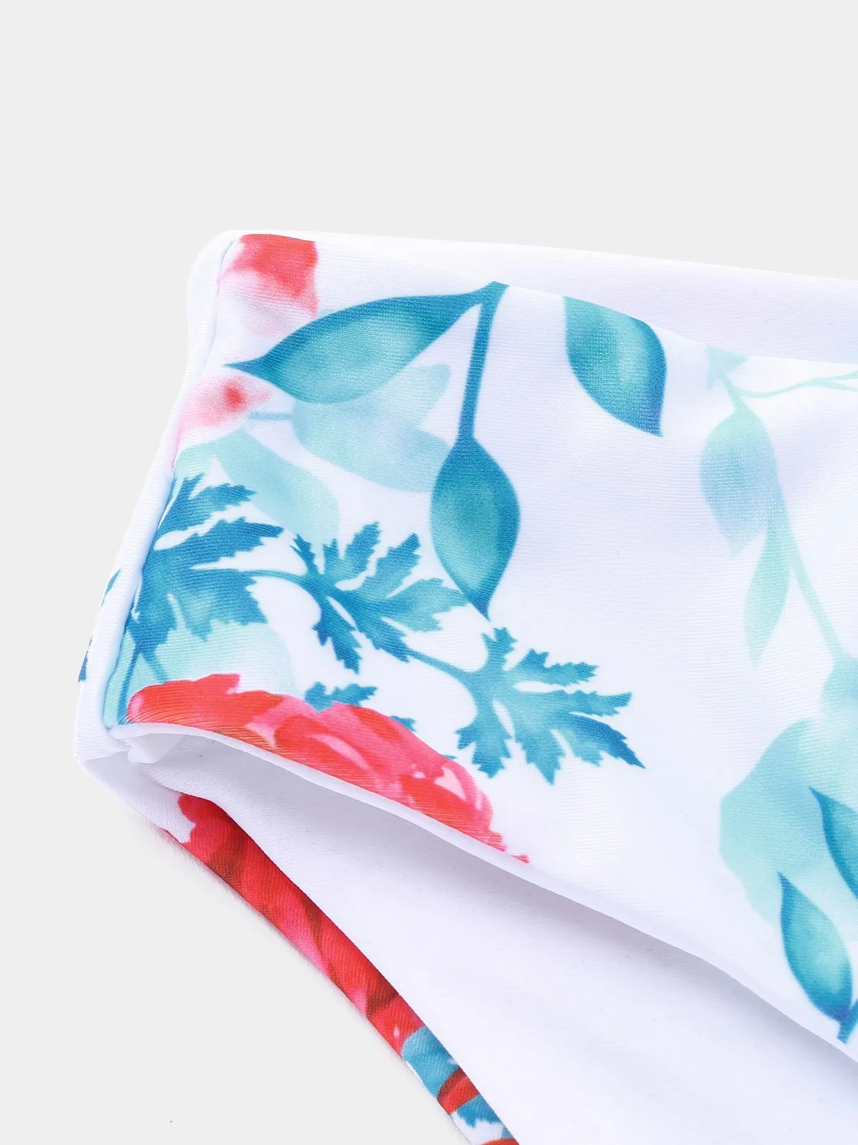 Wholesale Halter Sleeveless Floral Print Backless Wireless Bikinis