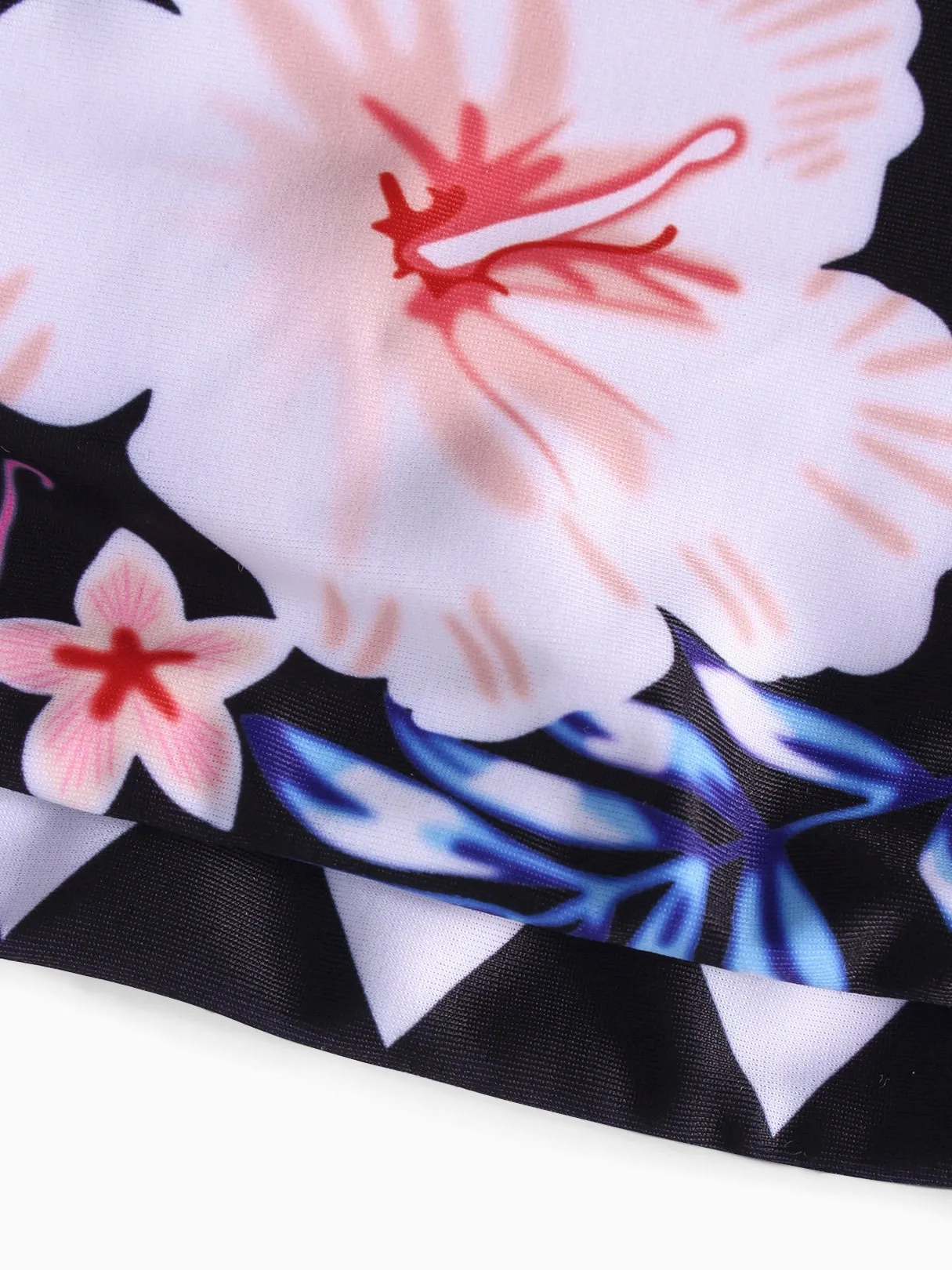 Wholesale Round Neck Sleeveless Floral Print Backless Two Piece Bikinis