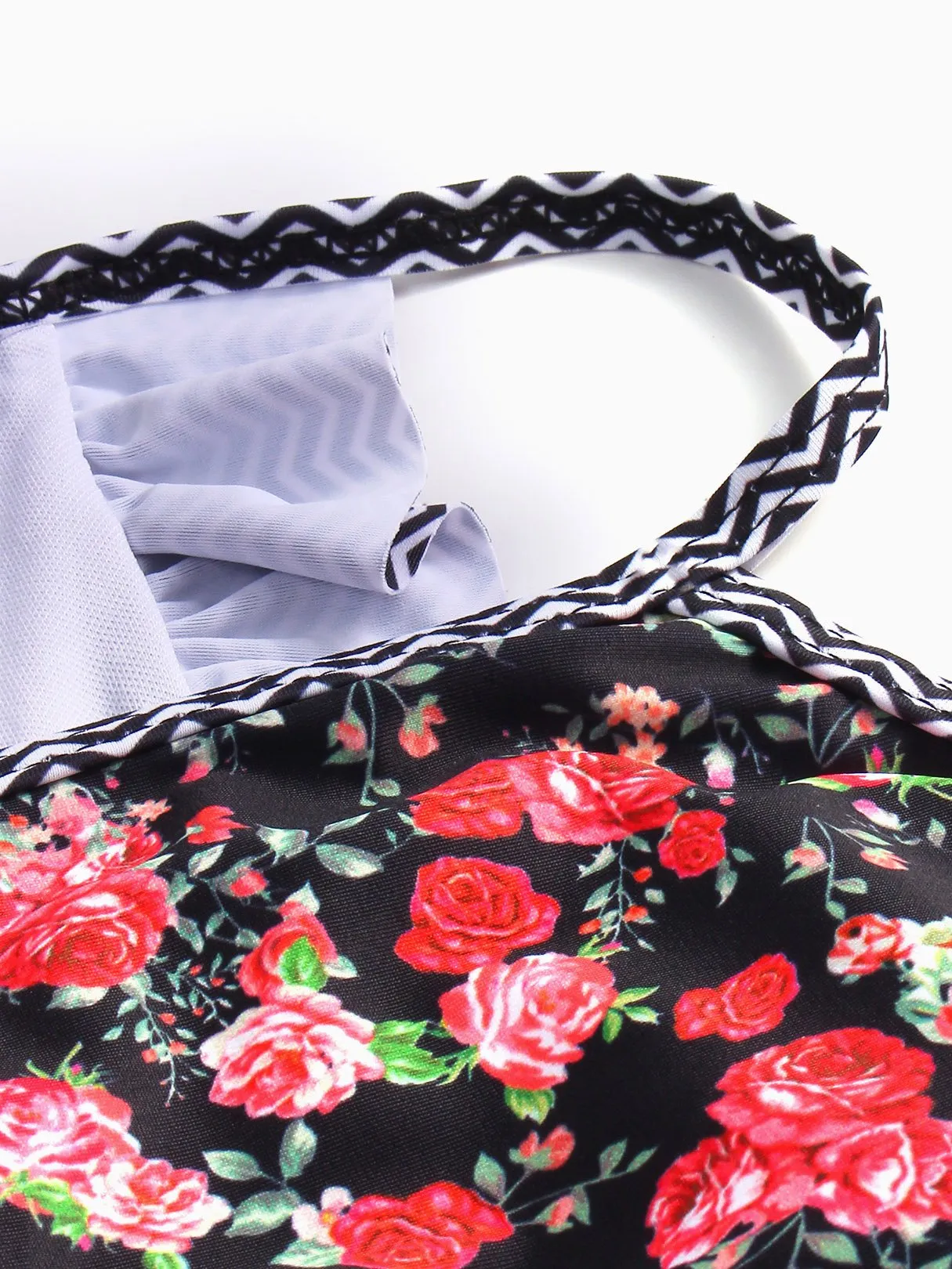 Wholesale Round Neck Sleeveless Floral Print Tie-Up Ruffle Trim Ruffle Hem Two Piece Bikinis