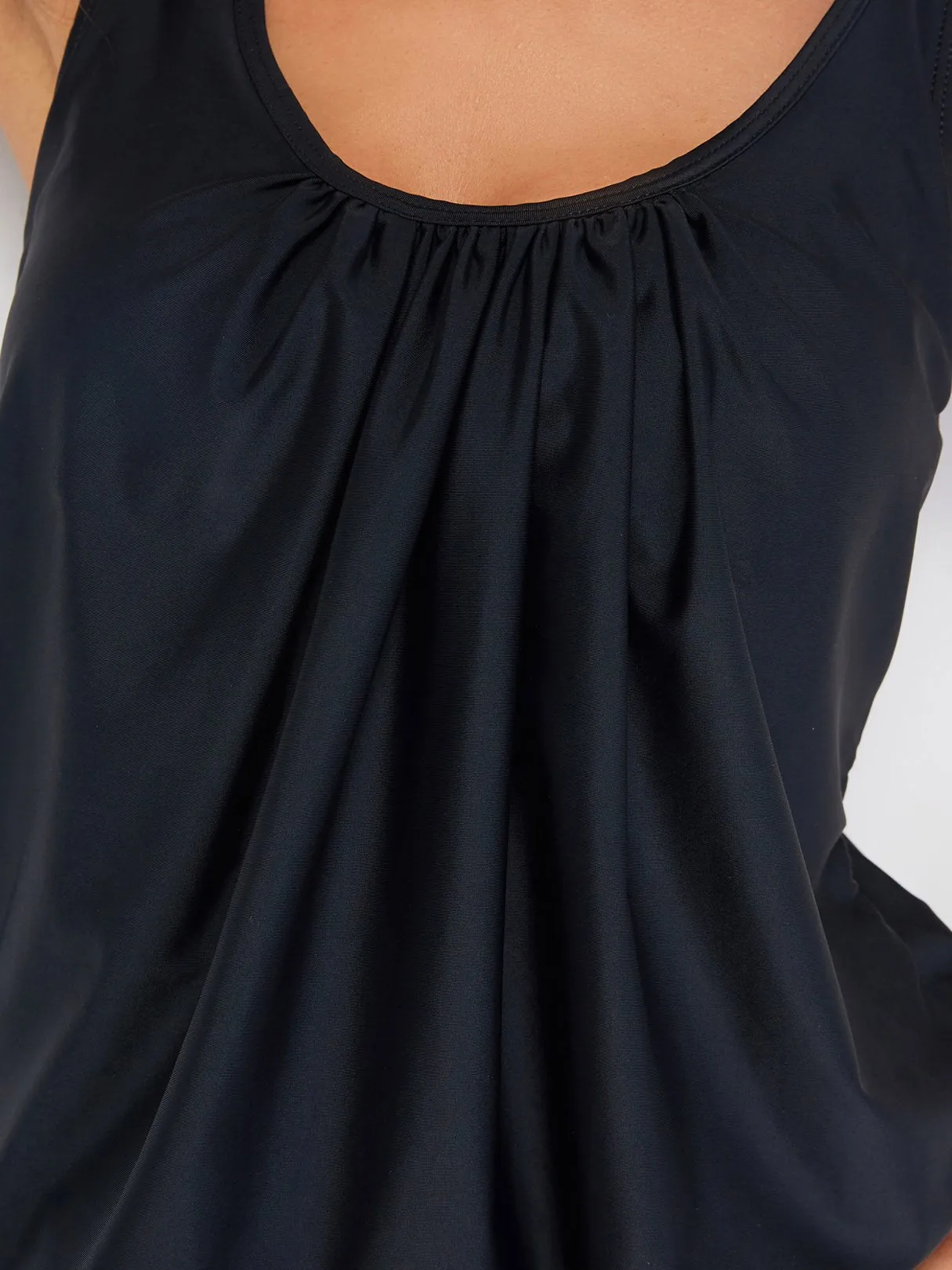 Wholesale Scoop Neck Sleeveless Geometrical Pleated Tankinis