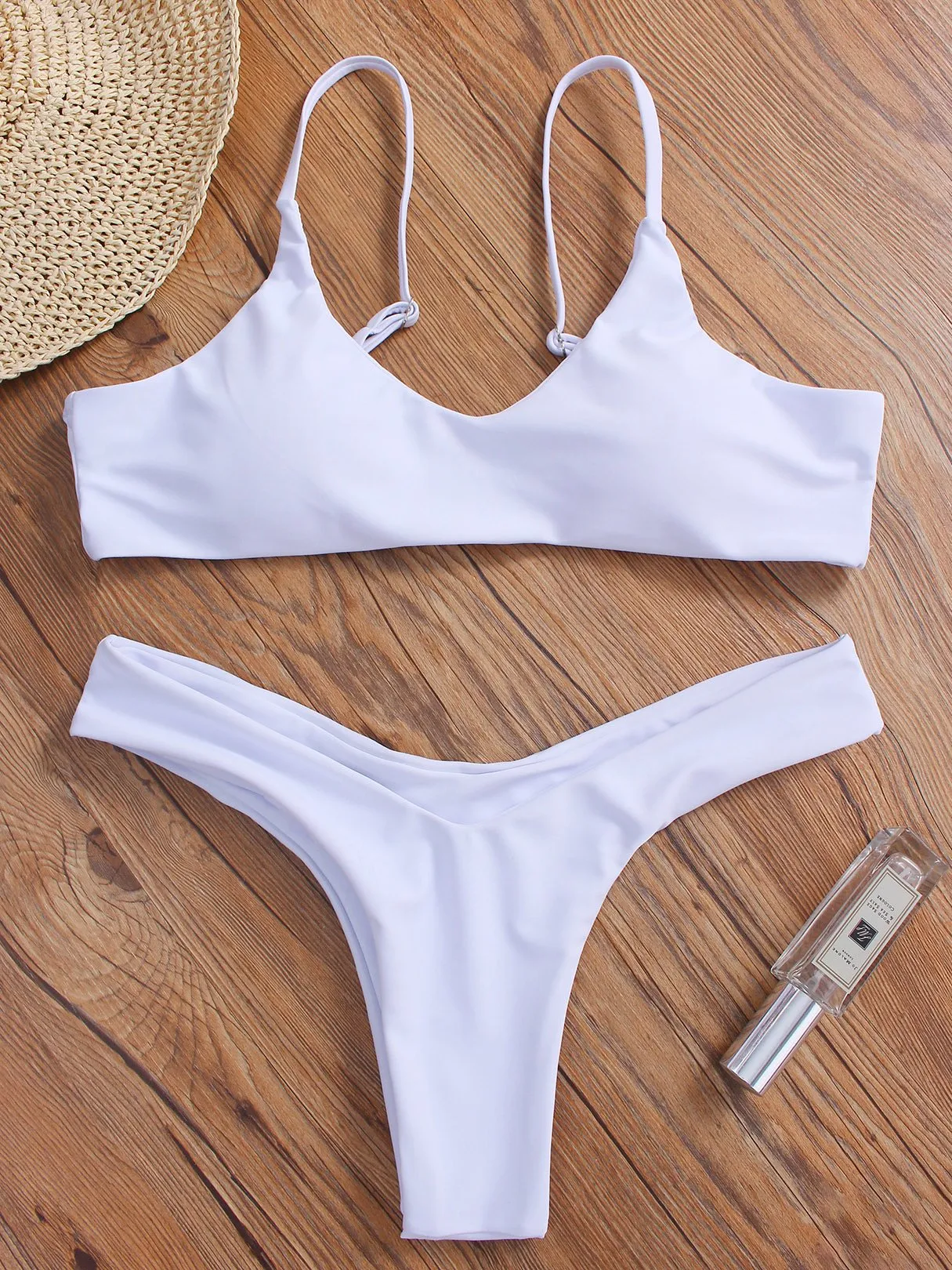 Wholesale Scoop Neck Sleeveless Plain Backless Spaghetti Strap Bikinis