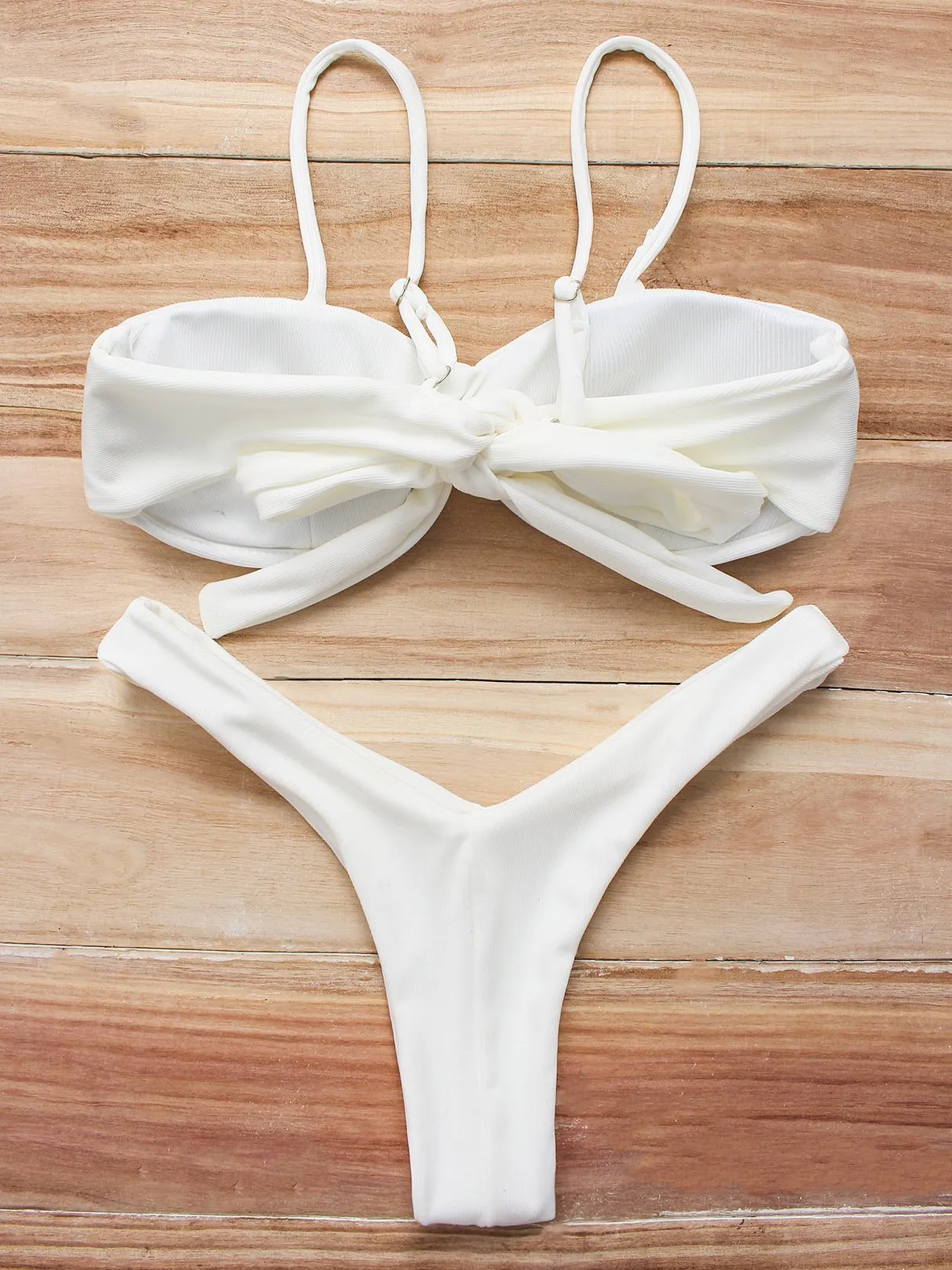 Wholesale Scoop Neck Sleeveless Plain Tie-Up Bikini Swimsuit