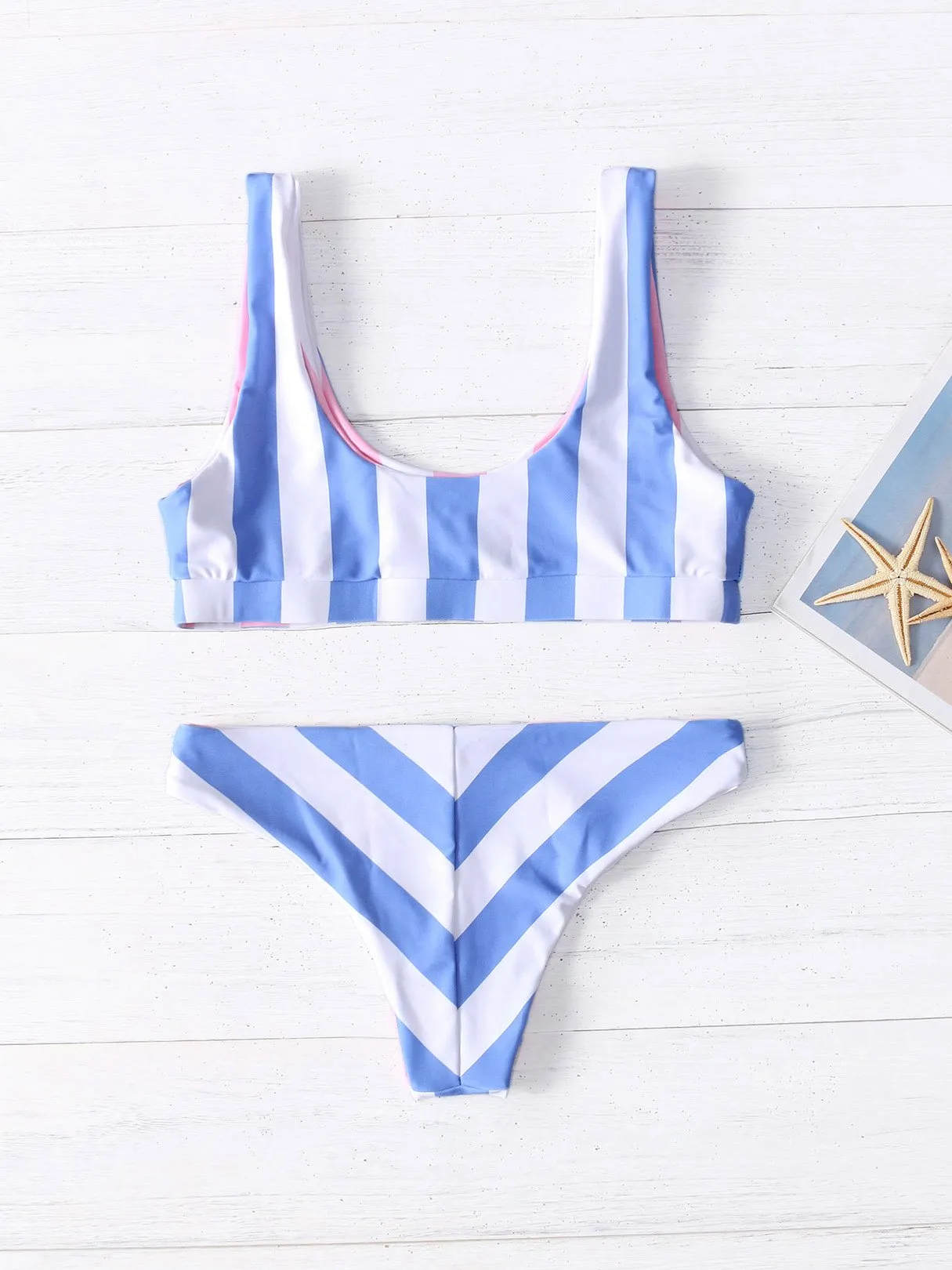 Wholesale Scoop Neck Stripe Backless Sleeveless Blue Bikinis