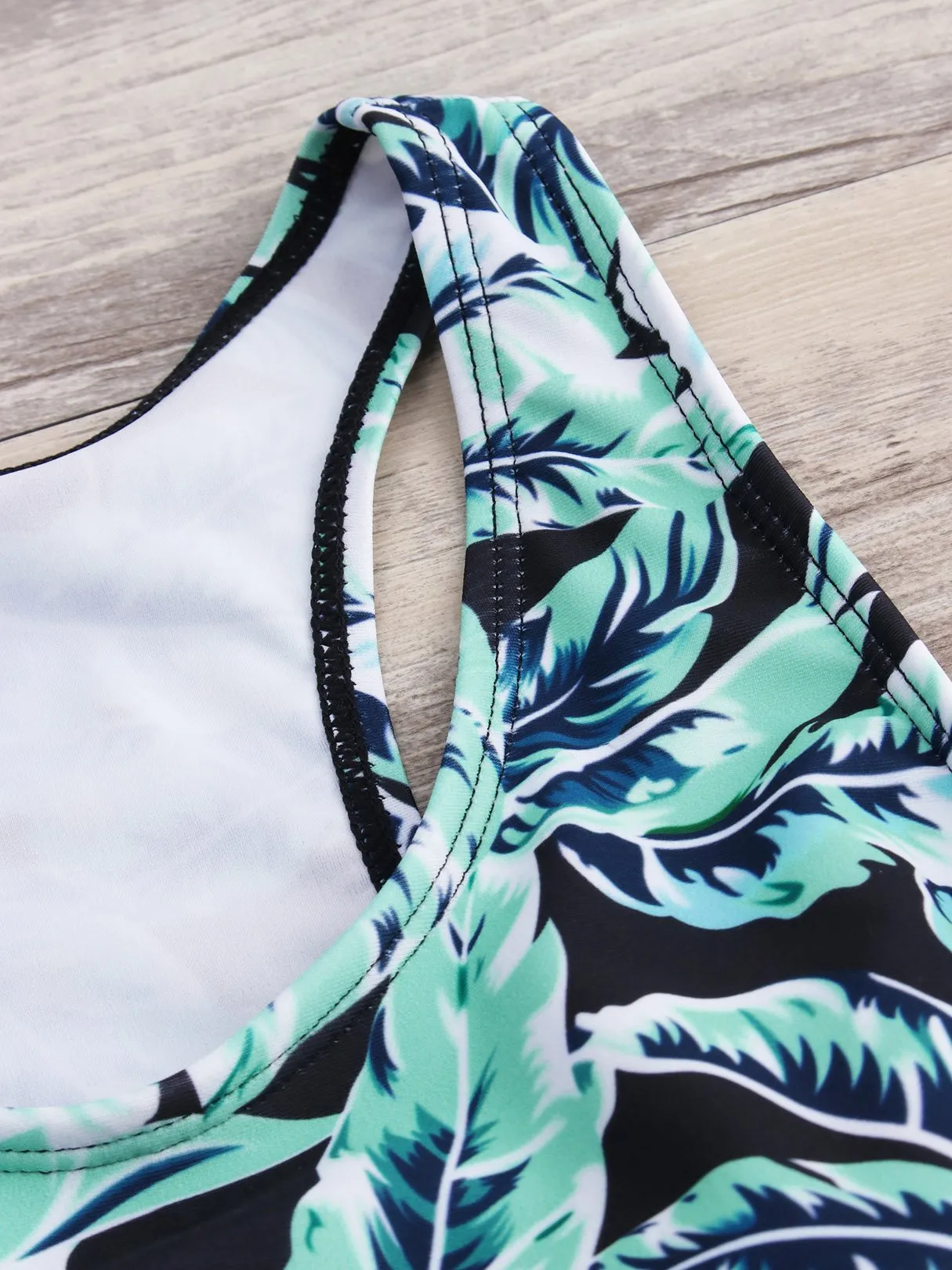 Wholesale Sleeveless Floral Print Fashion Tankinis