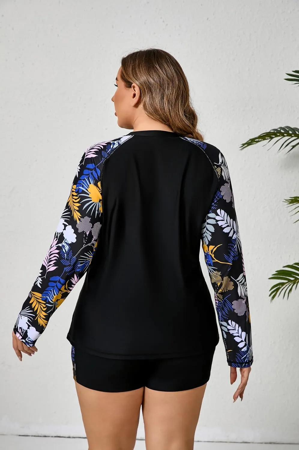 Women Plus Size Two Piece Long Sleeve Rash Guard Sets Built in Bra Swim Shirt Top and Shorts with Pockets UPF50 