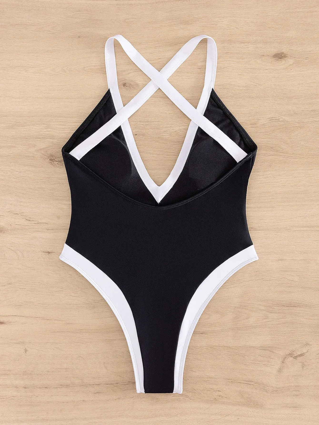 Women's One-Piece Swimwear with Contrast Binding for Aquatic Adventures