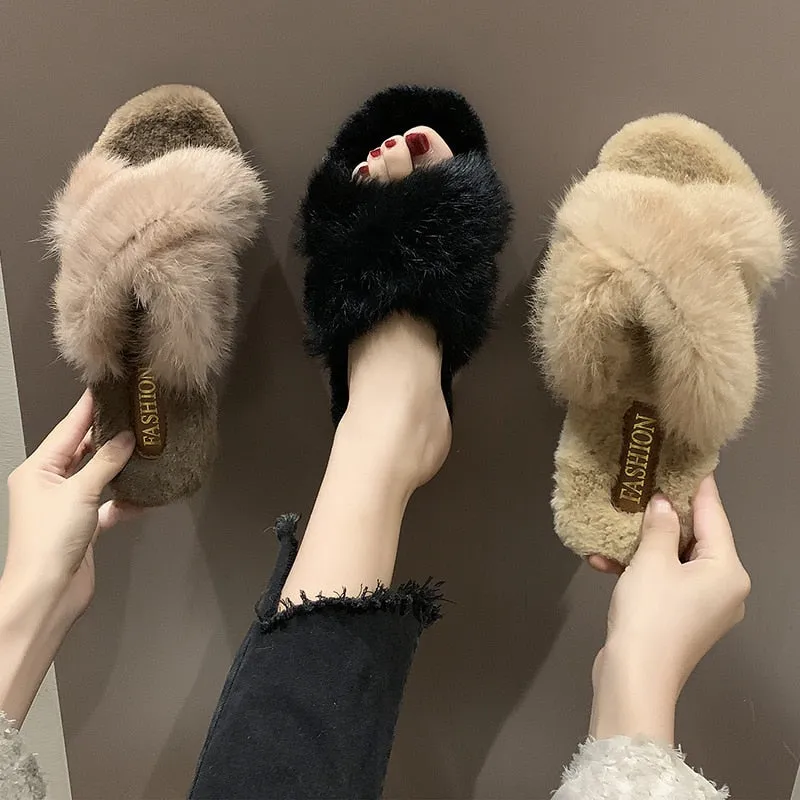 Women's Summer/Winter Casual Flip Flops With Fur