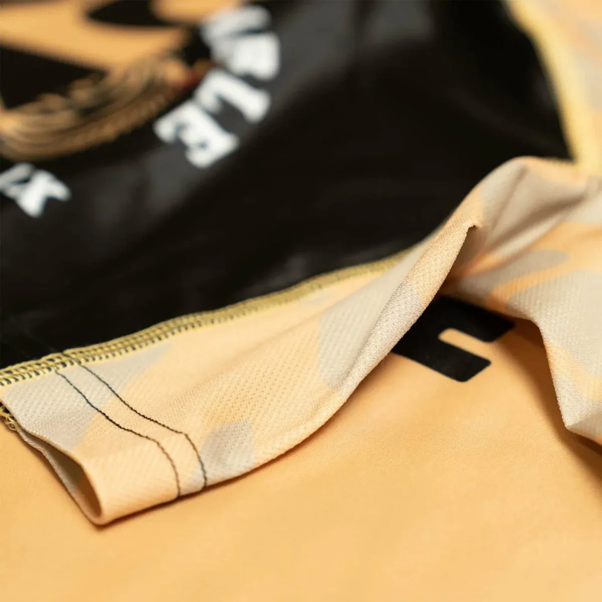 Yellow Scramble Tigre Short Sleeve Rash Guard